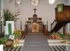 Foto: Heike Benkmann<br>Geschmückter Altar zum Erntedankfest in der Erlöserkirche
