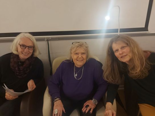 Die Vorleserinnen Susanne Nähr, Gaby Thiele, Anke Schwalenberg (von links) sind am 16. März dabei. Foto: Inklusionsbeauftragte