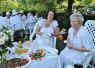 Foto: Heike Benkmann<br>"Weißes Dinner" am See vom 19. Juli