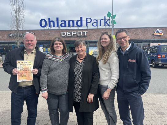 Das Organisationsteam des Aktionstags Inklusion bestehend aus Jan Drewes, Sabine Völzke, Uta Herrnring-Vollmer, Jessica Steenbock und Andreas Findeisen (von links) freut sich auf zahlreiche Gäste am 5. Mai im Ohland Park. Foto: Inklusion vor Ort